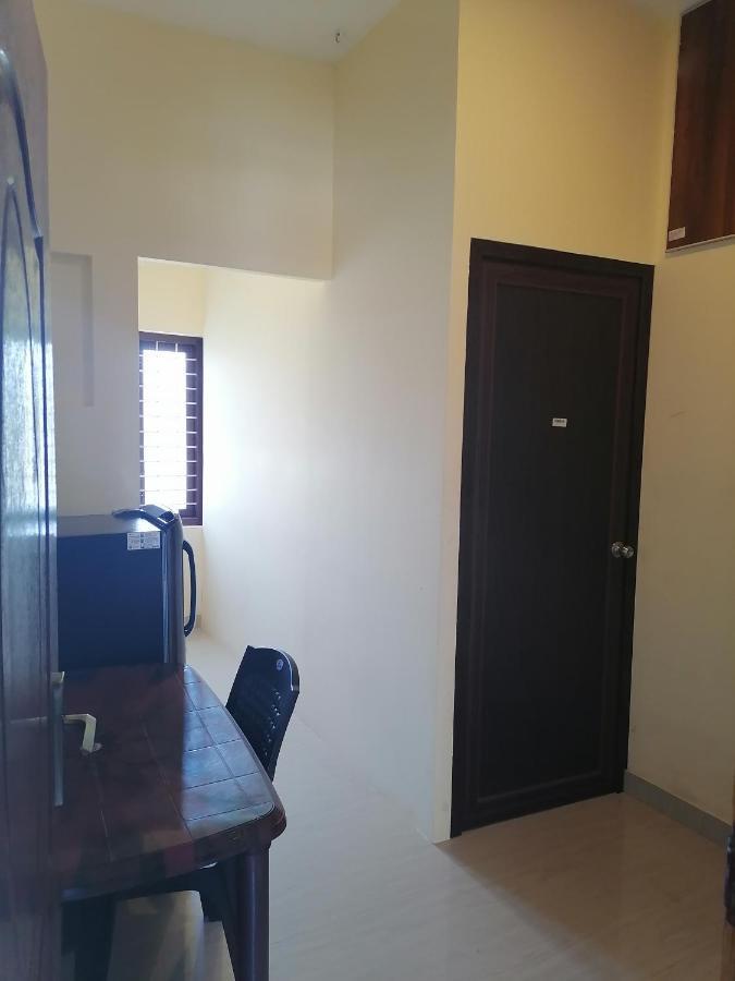 Queens Residency Thrissur Bagian luar foto