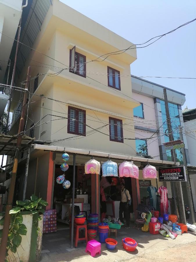 Queens Residency Thrissur Bagian luar foto