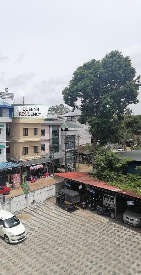 Queens Residency Thrissur Bagian luar foto